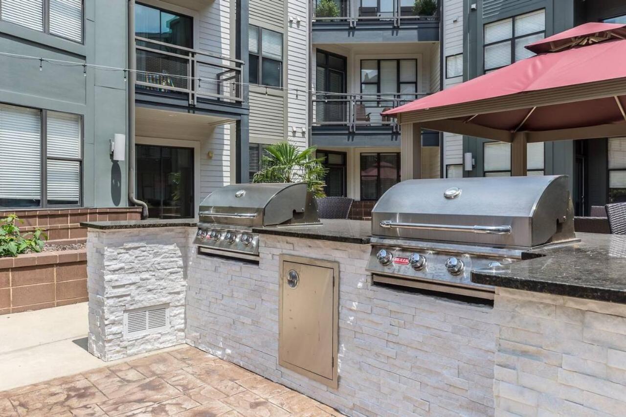 Trifecta Spacious & Beautiful Wifi Superhost Charlotte Exterior photo