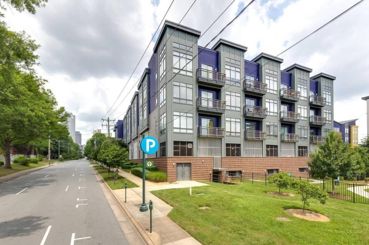 Trifecta Spacious & Beautiful Wifi Superhost Charlotte Exterior photo